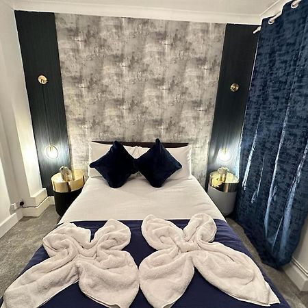 لندن Beautiful Family Apartment المظهر الخارجي الصورة