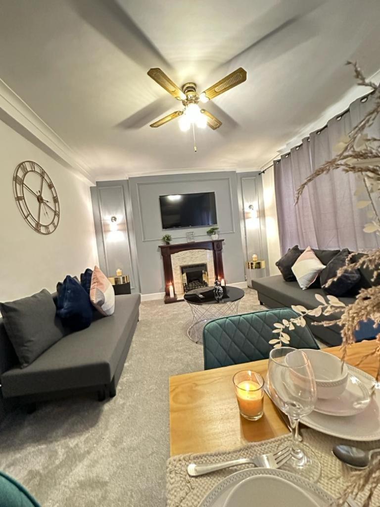لندن Beautiful Family Apartment المظهر الخارجي الصورة