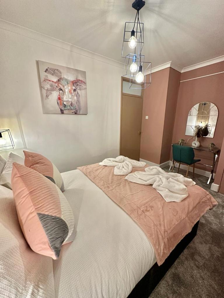 لندن Beautiful Family Apartment المظهر الخارجي الصورة