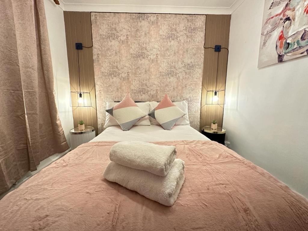 لندن Beautiful Family Apartment المظهر الخارجي الصورة