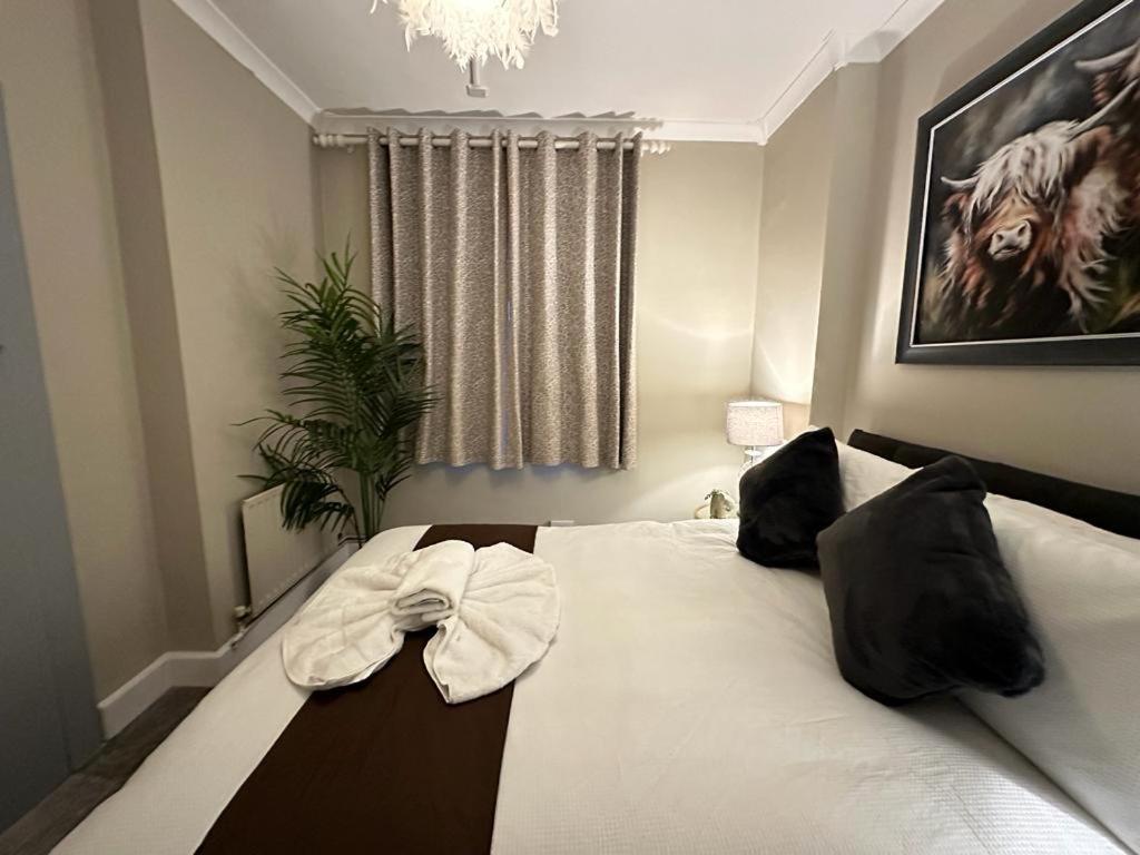 لندن Beautiful Family Apartment المظهر الخارجي الصورة